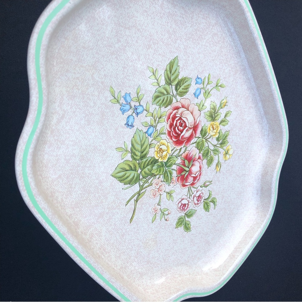 Vintage Avon Floral Metal Tray - Made in England - Picture 6 of 11